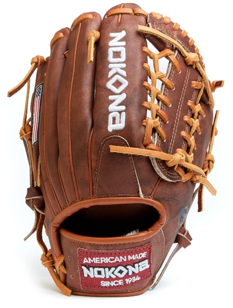 11.25 Inch Nokona Walnut Select W-200 Youth Baseball Infield Glove 3 11.25 Inch Nokona Walnut Select W-200 Youth Baseball Infield Glove