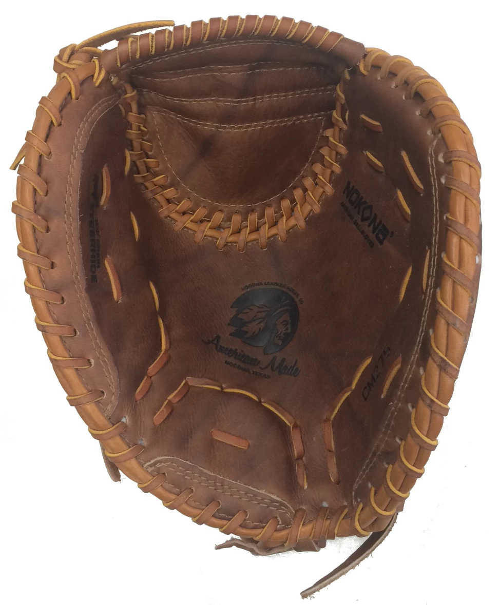 32.5 Inch Nokona Walnut CM275W Women's Fastpitch Softball Catcher Mitt 4 32.5 Inch Nokona Walnut CM275W Women's Fastpitch Softball Catcher Mitt - Image 2